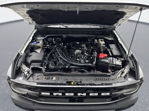 Used 2024 Ford Bronco Outer Banks image 28