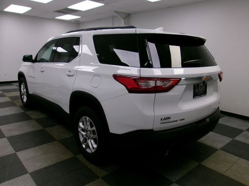 Used 2020 Chevrolet Traverse LT AWD/4WD image 2