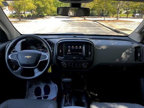 Used 2020 Chevrolet Colorado W/T w/ WT Convenience Package image 30