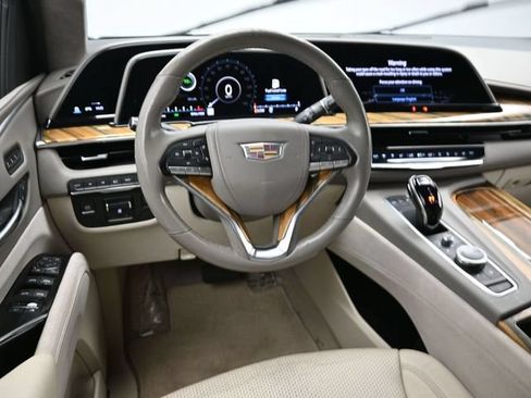 Used 2021 Cadillac Escalade ESV Premium Luxury Platinum AWD/4WD image 13