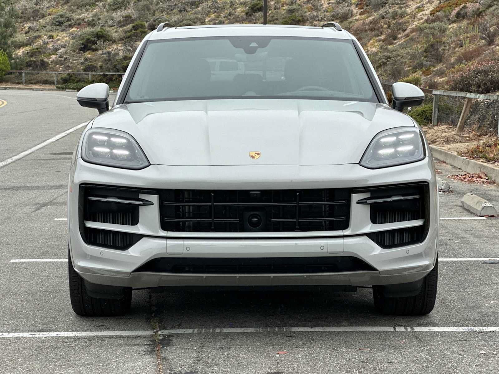 Certified 2025 Porsche Cayenne S AWD/4WD image 11