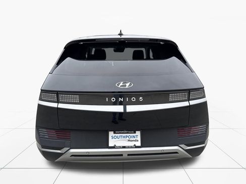 Used 2023 Hyundai Ioniq 5 SE w/ Cargo Package image 7