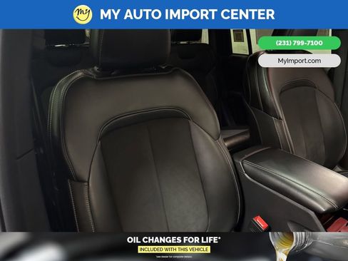 Used 2023 Jeep Grand Cherokee Altitude image 29