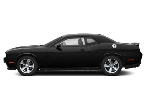 Used 2021 Dodge Challenger SXT w/ Blacktop Package RWD image 3