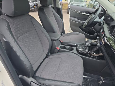 New 2026 Kia Seltos S image 10