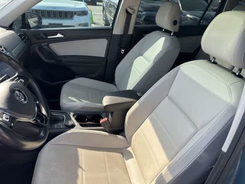 Used 2019 Volkswagen Tiguan SEL w/ 3rd Row Seat Package image 3