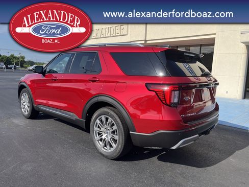 New 2026 Ford Explorer Platinum RWD image 2
