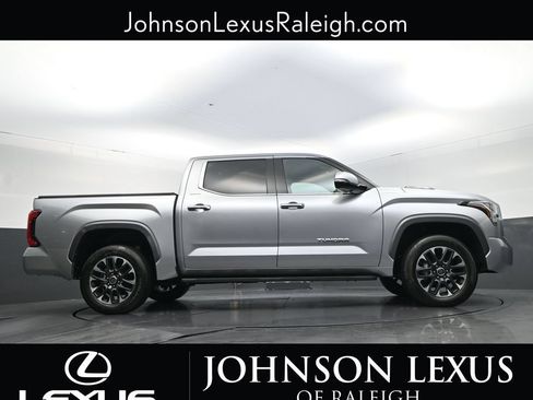 Used 2024 Toyota Tundra Limited AWD/4WD image 21