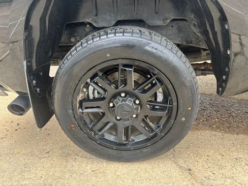 Used 2021 Toyota Tundra SR5 w/ SR5 Upgrade Package image 10
