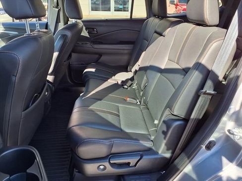 Certified 2022 Honda Pilot TrailSport image 8