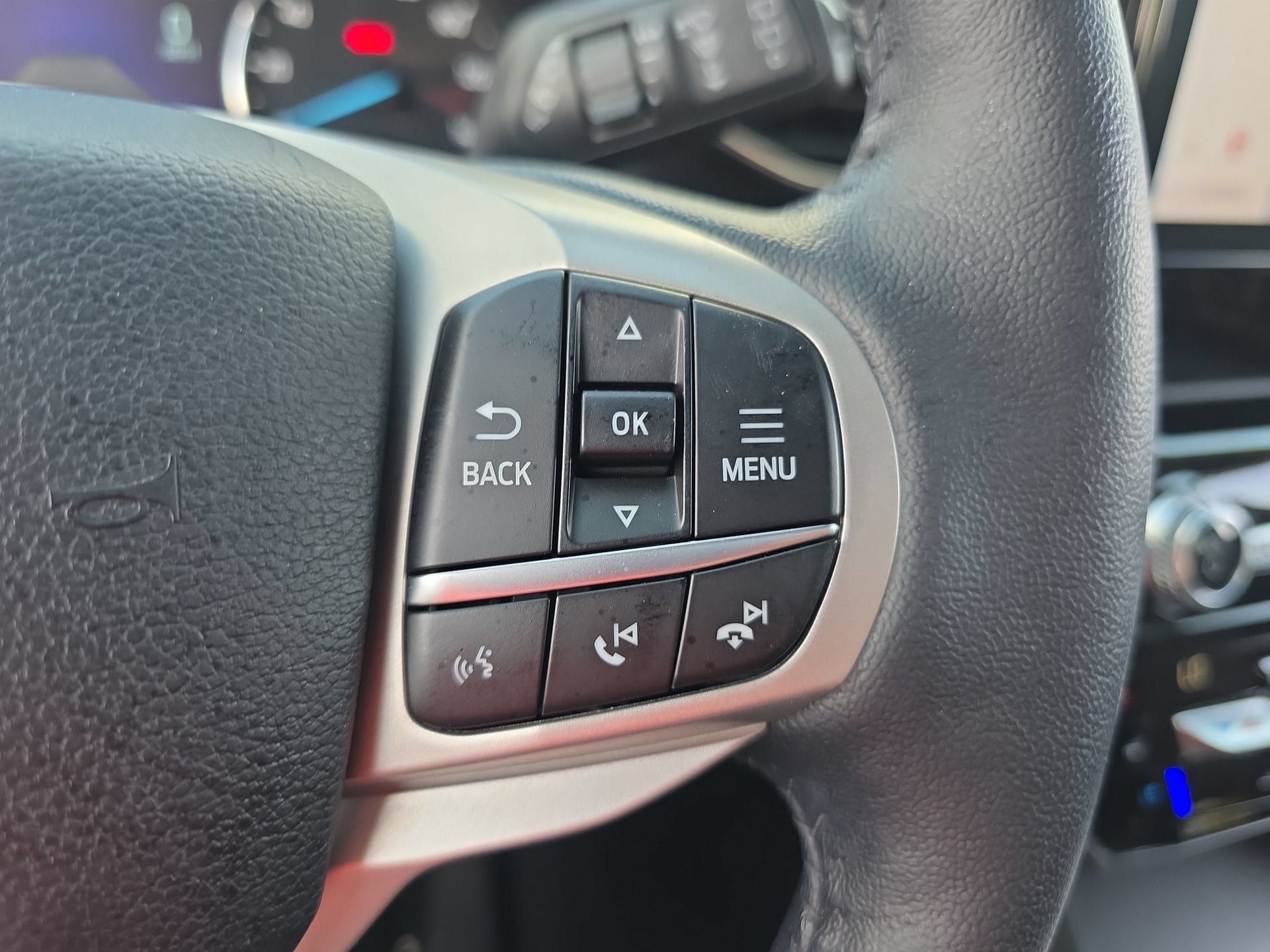 Used 2021 Ford Explorer Limited w/ Equipment Group 301A RWD image 21