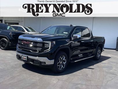 New 2026 GMC Sierra 1500 SLT w/ SLT Premium Package