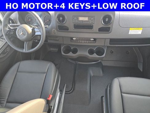 New 2025 Mercedes-Benz Sprinter 2500 image 17