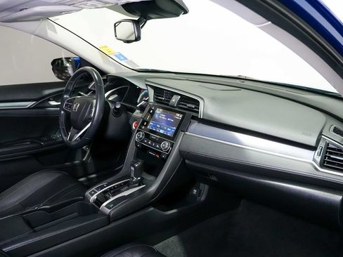 Used 2017 Honda Civic Touring image 24