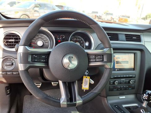 Used 2011 Ford Mustang Shelby GT500 w/ SVT Performance Pkg image 19