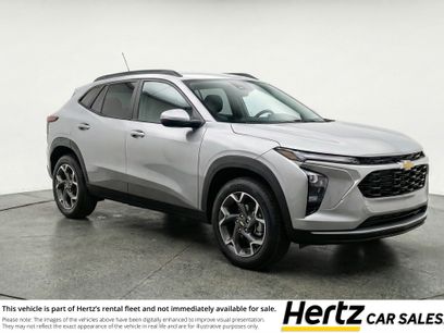 Used 2025 Chevrolet Trax LT