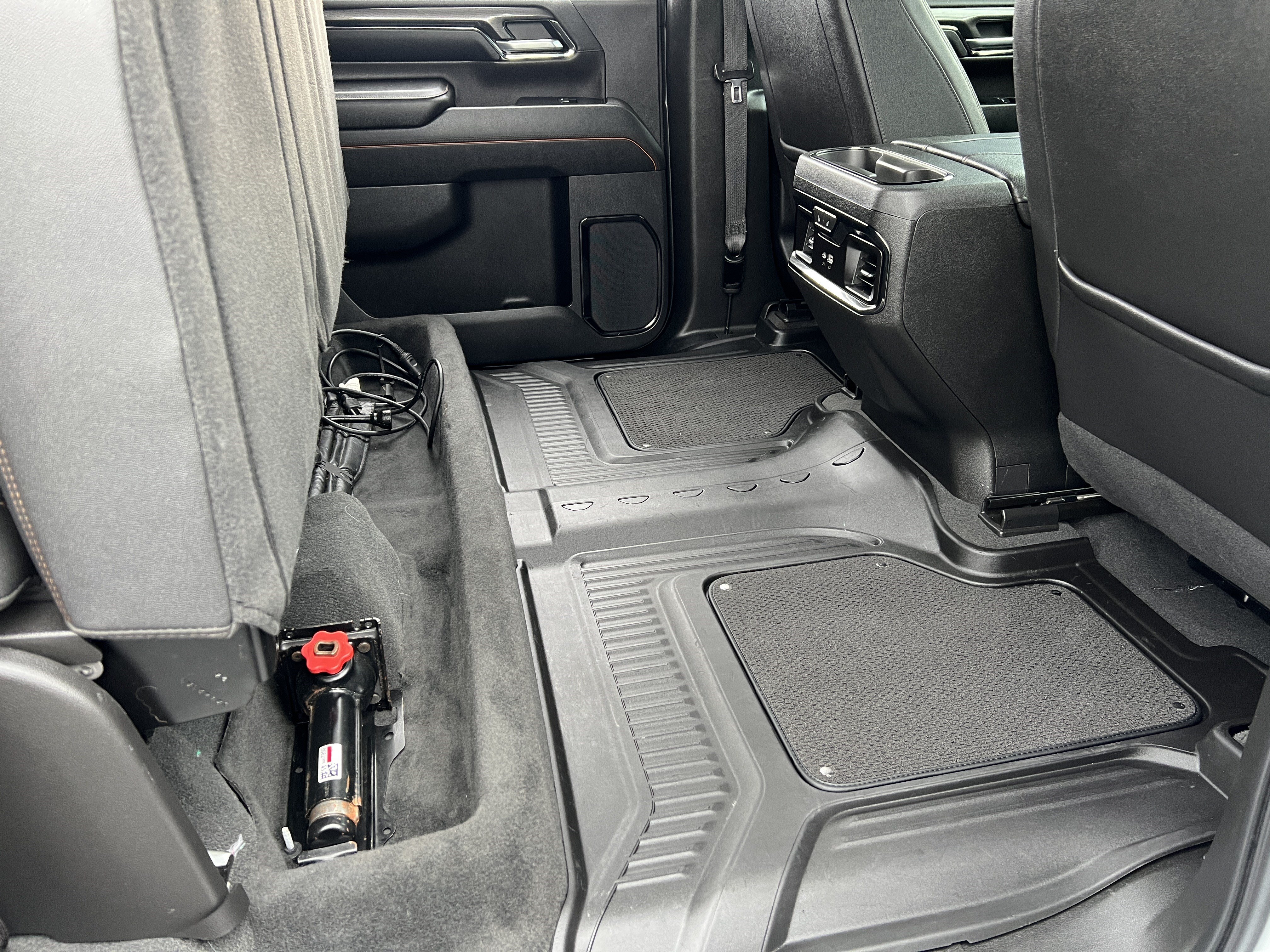 Used 2024 GMC Sierra 3500 AT4 w/ AT4 Premium Plus Package AWD/4WD image 19