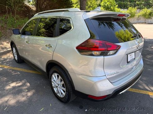 Used 2019 Nissan Rogue SV image 7