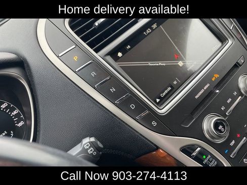 Used 2018 Lincoln MKX Reserve w/ Lincoln MKX Climate Package image 25