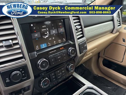 Used 2017 Ford F250 Lariat w/ Lariat Ultimate Package image 27