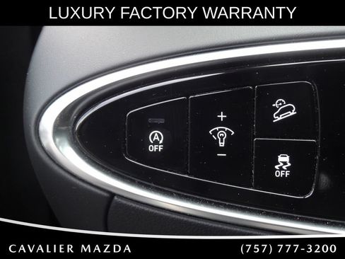 Used 2025 Genesis GV70 2.5T AWD/4WD image 23