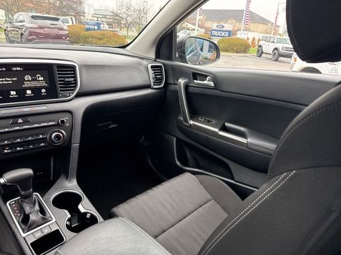 Used 2022 Kia Sportage LX image 26