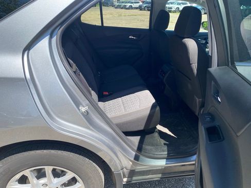 Used 2024 Chevrolet Equinox LT w/ LPO, Floor Liner Package FWD image 10