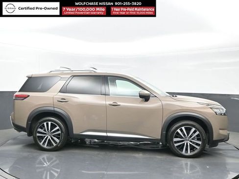 Certified 2025 Nissan Pathfinder Platinum w/ Cargo Package AWD/4WD image 7