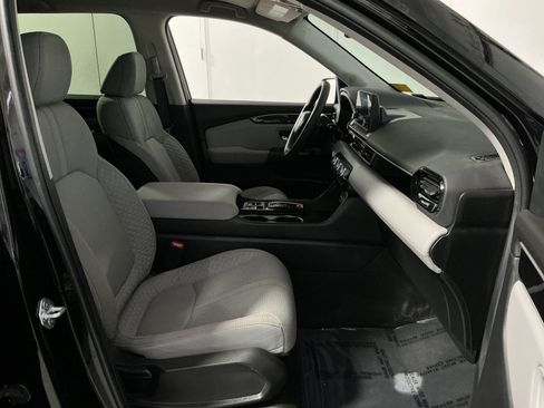 Used 2023 Honda Pilot LX image 26