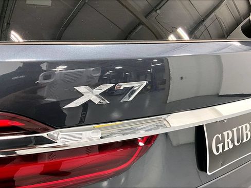 Used 2022 BMW X7 xDrive40i w/ M Sport Package AWD/4WD image 34