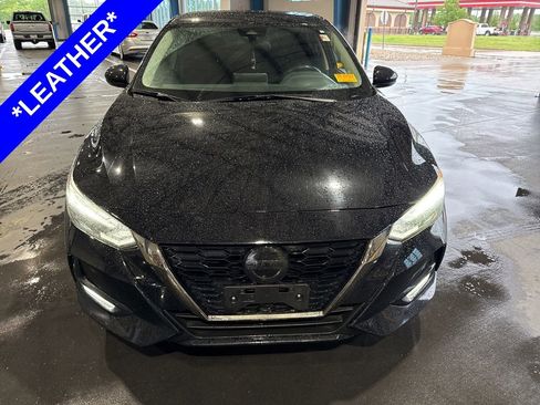 Used 2022 Nissan Sentra SR image 2