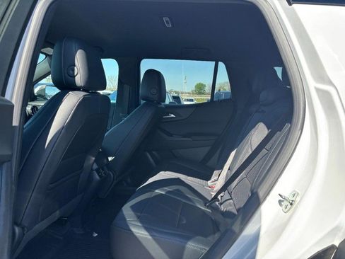 New 2026 Chevrolet Equinox LT FWD image 5