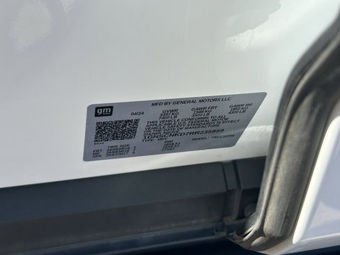 Used 2024 Chevrolet Tahoe LT image 17