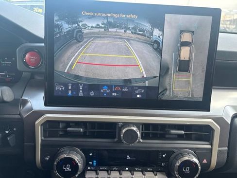 Used 2024 Toyota Tacoma TRD Off-Road w/ TRD Off Road Premium Package AWD/4WD image 11