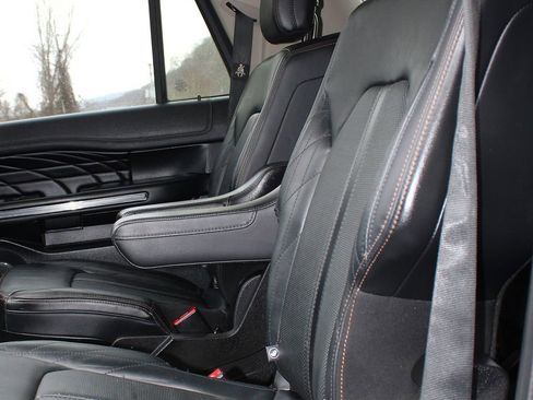Used 2019 Ford Expedition Max Platinum image 22