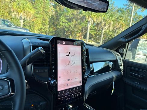 New 2026 RAM 2500 Limited image 27