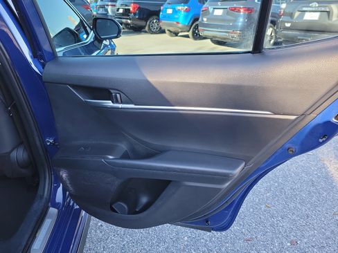 Used 2024 Toyota Camry SE image 24