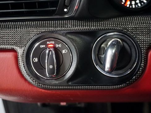 Used 2019 Porsche 911 4 Coupe image 79