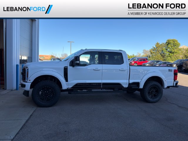 New 2026 Ford F250 Lariat w/ Black Appearance Package AWD/4WD image 1