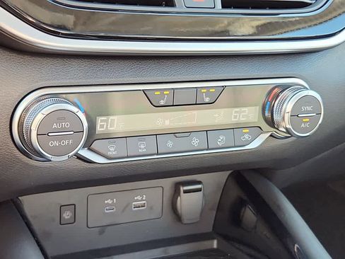 New 2025 Nissan Altima 2.5 SR w/ SR Premium Package image 15