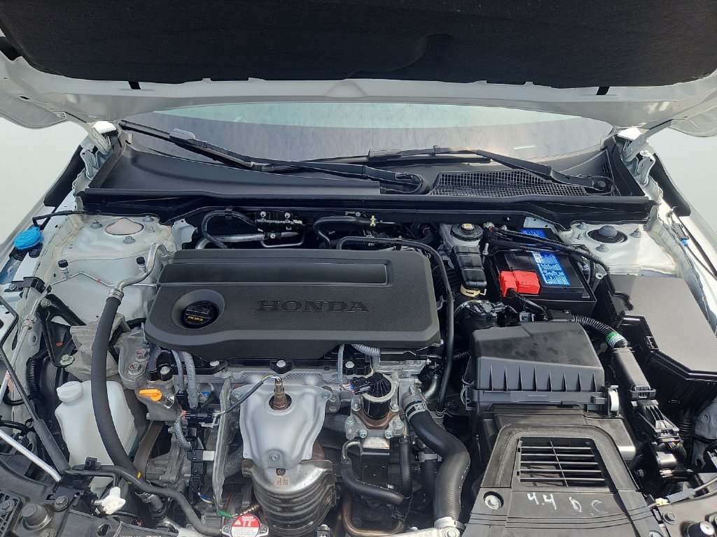 Certified 2025 Honda Civic LX image 28