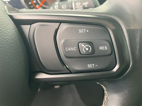 Used 2020 Jeep Wrangler Unlimited Sport image 17