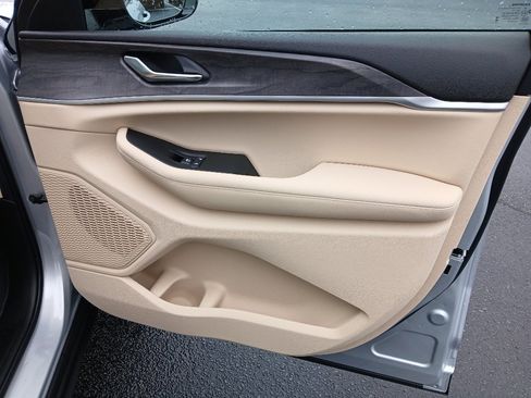 New 2025 Jeep Grand Cherokee L Limited w/ Luxury Tech Group II image 35