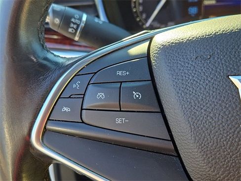 Used 2017 Cadillac XT5 Luxury w/ Driver Awareness Package image 22