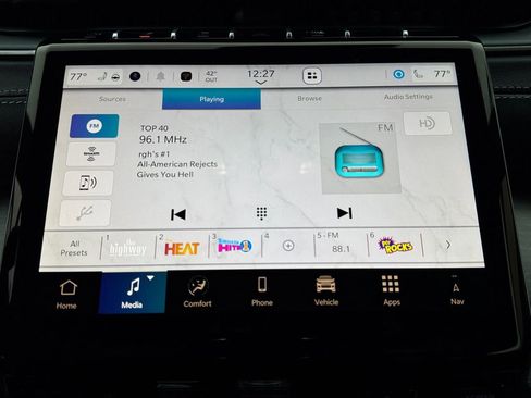 New 2025 Jeep Grand Cherokee L Limited w/ Black Appearance Package image 18