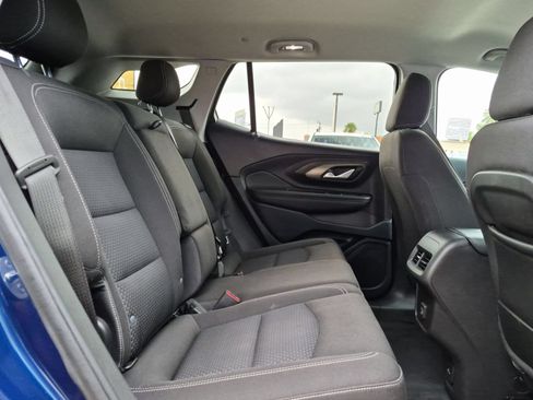 Used 2022 GMC Terrain SLE w/ Driver Convenience Package FWD image 27