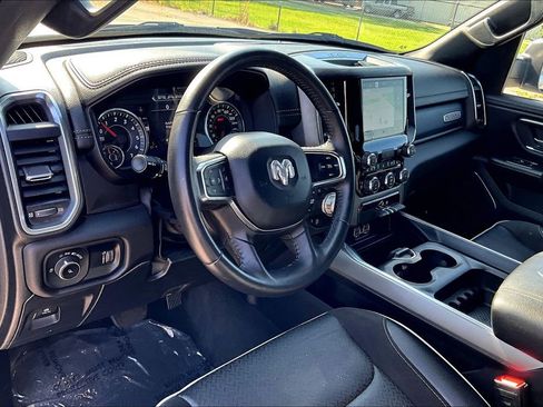 Used 2024 RAM 1500 Laramie image 18