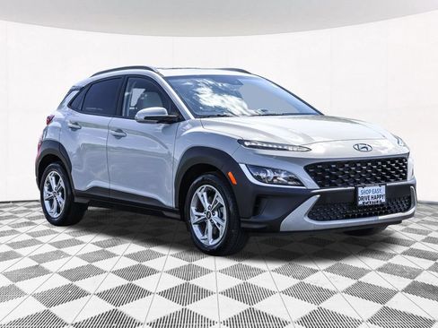 Used 2022 Hyundai Kona SEL w/ Convenience Package AWD/4WD image 10