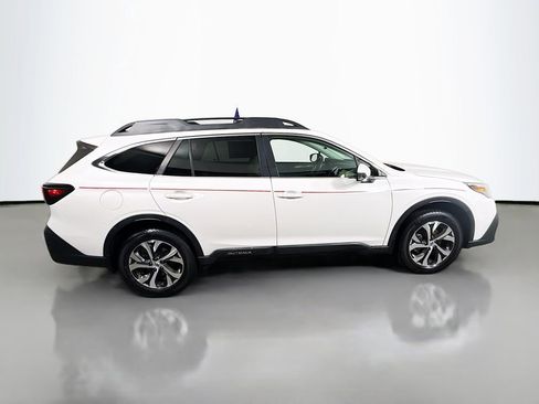 Used 2020 Subaru Outback Limited image 8