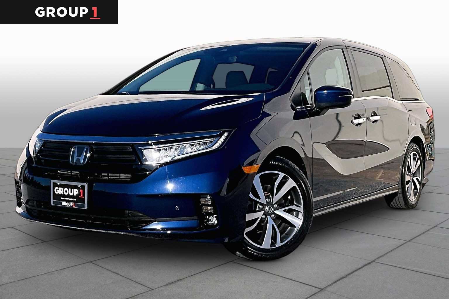 Used 2024 Honda Odyssey Touring image 1
